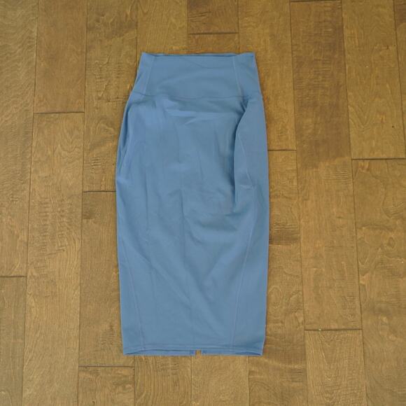 Lululemon Nulu Slim Fit High Rise Skirt Oasis Blue Size 4 - Picture 1 of 6